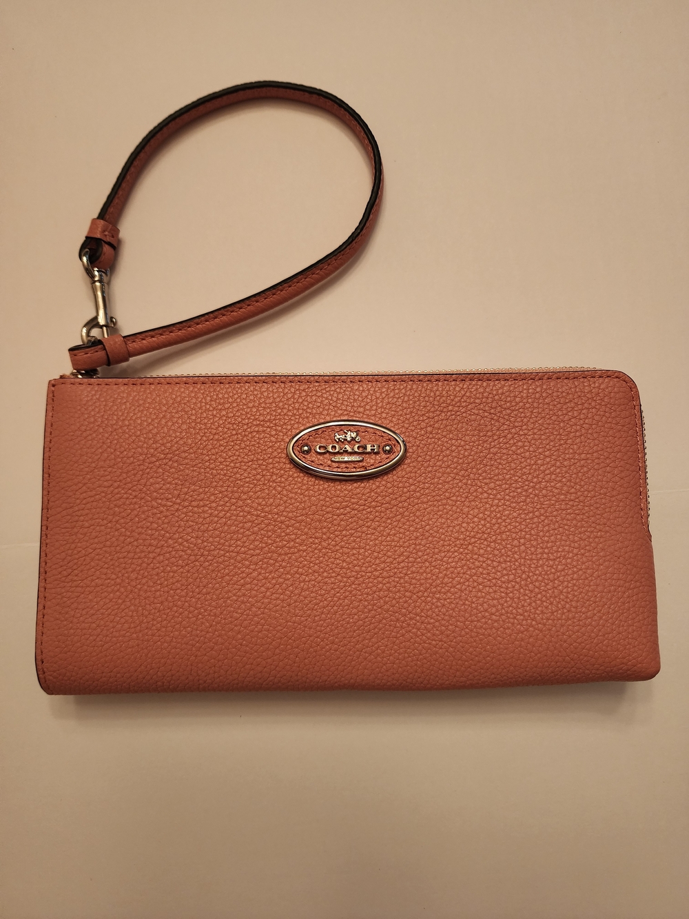 COACH Pebbled Leather Wristlet Wallet in Dusty Rose
